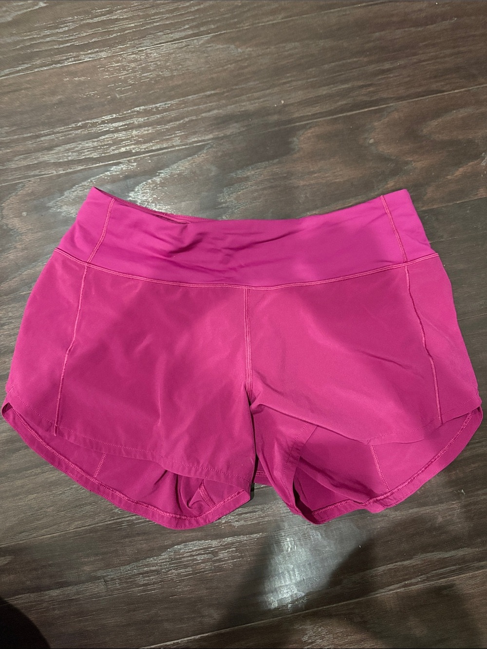 lululemon athletica Women's Magenta Speed Up High Rise Run Shorts with Pocket - Picture 3 of 3